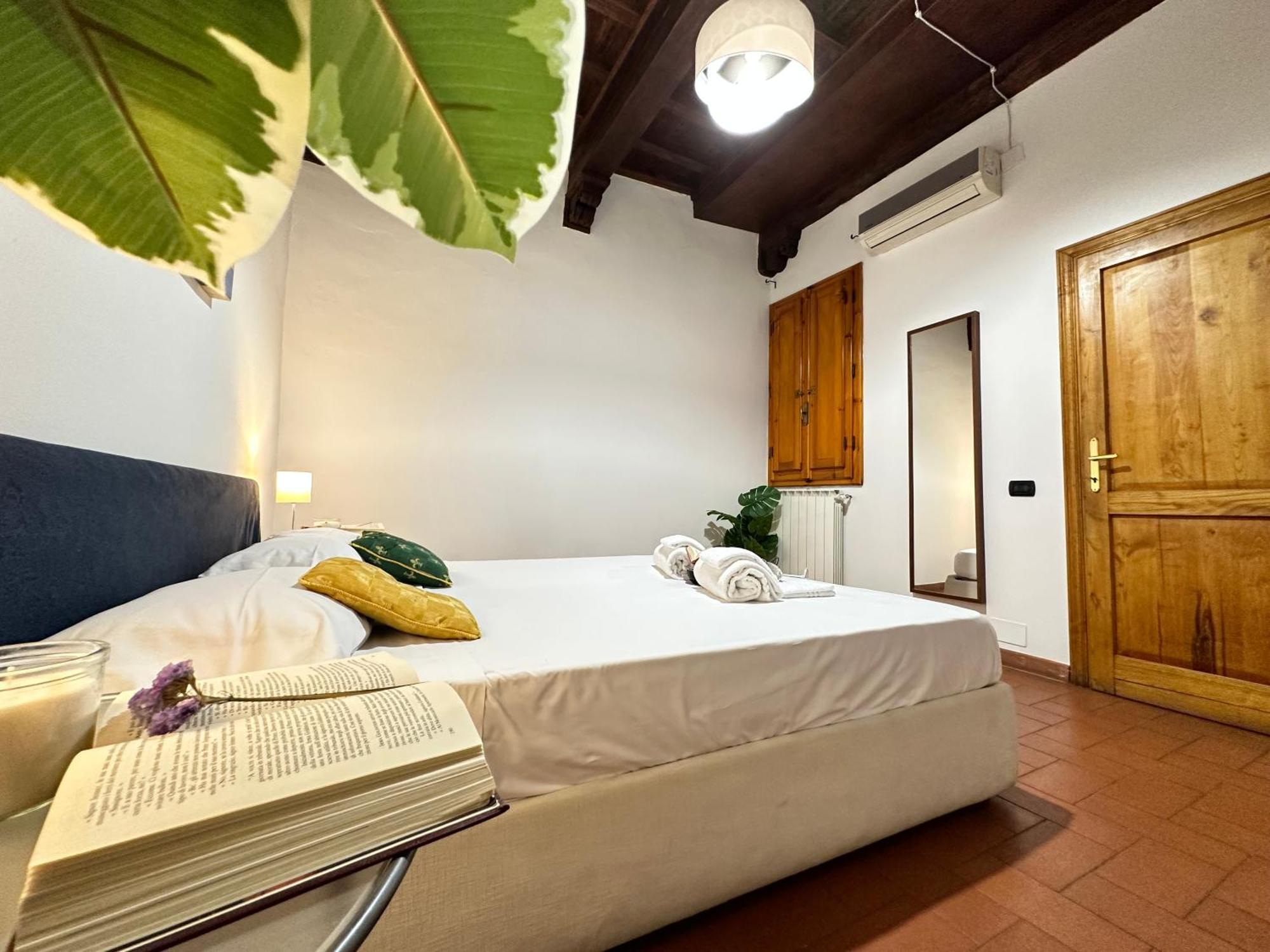 Luxurious View On Santa Croce Apartment Florence Ngoại thất bức ảnh
